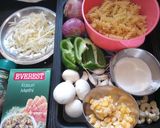 A picture of step 1 of Methi malai cheesy pasta.