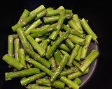 Foto del paso 1 de la receta: Crema de espárragos y quesitos