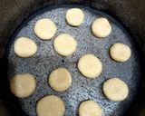 A picture of step 1 of Diet biscuits with brown sugar and sesame.