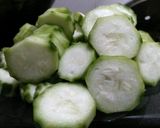 Foto langkah ke 1 dari resep 61. Sop oyong jamur.