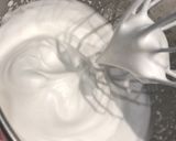 Une image de l'étape 2 de Mousse au chocolat healthy.
