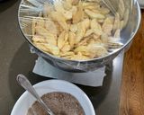 A picture of step 8 of Classic Apple Pie.