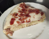 Foto del paso 6 de la receta: Tortilla de patatas rellena de jamón serrano y topping de alioli y jamón crujiente
