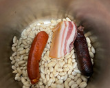 Foto del paso 2 de la receta: Fabada olla express todo para dentro