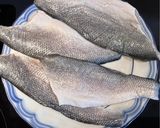 Foto del paso 2 de la receta: Filetes de lubina al horno