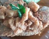 Foto langkah ke 5 dari resep Gurame goreng tepung dengan saus asam pedas.