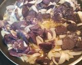 Foto del paso 1 de la receta: Tortilla de patatas (patata morada)