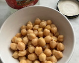 Foto del paso 1 de la receta: Garbanzos crujientes en airfryer con zaatar libanés