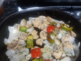 Aprovechamiento. Tallarines fritos con pollo y salsa de soja