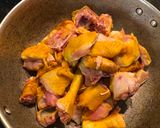 A picture of step 1 of Chettinad Restaurant style Country Chicken Curry.