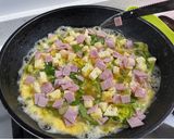 Foto del paso 4 de la receta: Tortilla de lechuga rellena