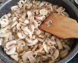 عکس مرحله 3 از دستور پاستا پنه با سس آلفردو