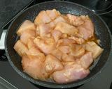 A picture of step 5 of Jacket potatoes with chicken.