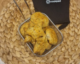 Foto del paso 4 de la receta: Galletas al parmesano con toque de hierbas