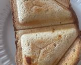 Melegszendvics sajtal recept fázis 4 fotója