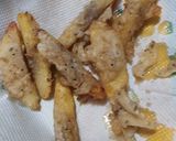पोटॅटो व्हेजेस (potato wedges recipe in marathi) रेसिपी स्टेप 3 फोटो 