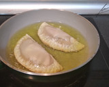 Foto del paso 2 de la receta: Empanadillas de fiambre de pavo