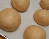 Foto langkah ke 2 dari resep Korean Garlic Cheese Bread.