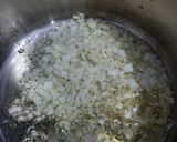 صورة لخطوة 1 من وصفة شوربة فطر غنيّة 🍄