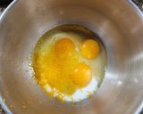Foto del paso 2 de la receta: 🍊 Bizcochuelo de naranja 🍊Con glaseado de naranja 🍊 Esponjoso, fácil y rendidor