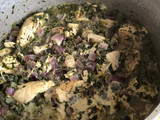 Cazuela de pollo, espinaca y salsa blanca en 15 minutos 🍗⏰🥬