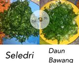 Foto langkah ke 1 dari resep Risol Ayam.
