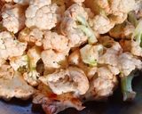 A picture of step 2 of Crispy cauliflower manchurian.