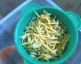 Foto langkah ke 5 dari resep Bupet (Bunga PEpaya Teri) daun singkong.