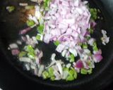 A picture of step 2 of Chicken bread pakora.