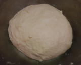 Foto langkah ke 3 dari resep Matcha Streusel Bread.