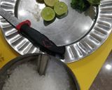 A picture of step 1 of Virgin Mojito.