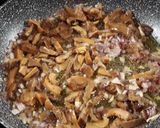 Foto del paso 2 de la receta: Tronco de boniato relleno de carne y níscalos con salsa de jamón