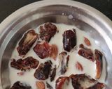 A picture of step 2 of Paneer Dates Poli.