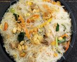 Foto langkah ke 5 dari resep Bihun Goreng Putih.