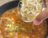 Foto langkah ke 4 dari resep Ayam Toge Tumis Pedas.