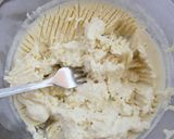 A picture of step 7 of Olive Oil flavored ice cream.