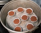 Foto langkah ke 9 dari resep Brownies Kukus Coklat Mekar.