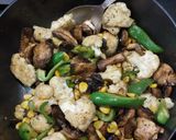A picture of step 3 of Veg Sizzler with Yellow garlic sauce.