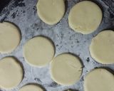 Foto del paso 6 de la receta: Galletitas / Tapas para alfajor