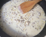 Foto del paso 3 de la receta: Salmón con nata y champiñones al horno