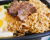 A picture of step 8 of Easy 'Night Market Teppanyaki Noodles' - Convenient and Delicious in One Pan!.