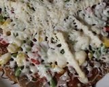 થેપલા પીઝા (Thepla Pizza Recipe In Gujarati) રેસીપી સ્ટેપ3ફોટો