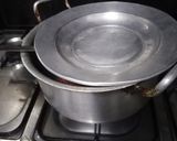 A picture of step 8 of Aalu mongray.