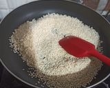 A picture of step 1 of Til gur ladoo.