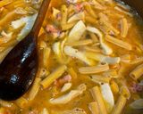 Foto del passaggio 5 della ricetta Penne al Sugo di Pesce