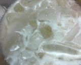 A picture of step 2 of Banana and Date Shake.