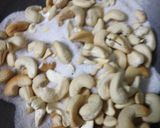 A picture of step 3 of Roasted & salted crunchy cashew nuts.
