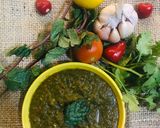A picture of step 1 of Hari chutney.