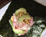 A picture of step 5 of Onigirazu.