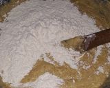 A picture of step 8 of Cinnamon Banana Cake.